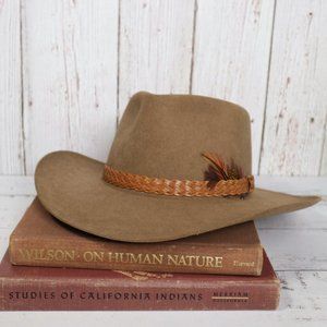 Vintage Akubra Snowy River Fur Felt Hat Silk Lined Leather Band & Feathers (M)